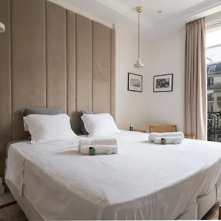Le Carré Parisien